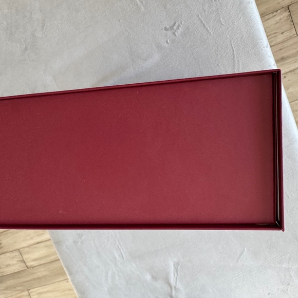 Gucci Box with Shopping Bag - Picture 8 of 10